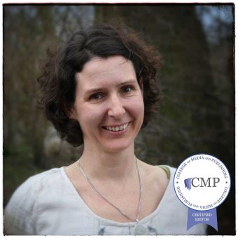 Foto von Anya Lothrop mit dem CMP-Logo
